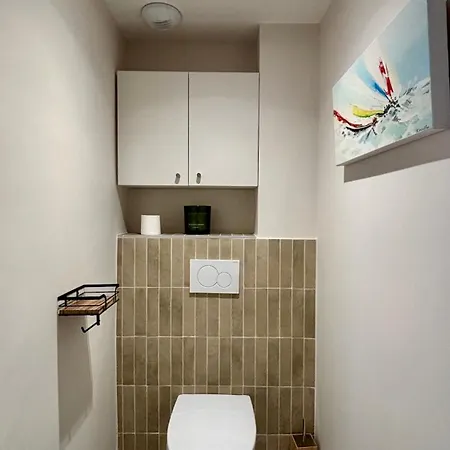 Stylish House In For Quiet Groups