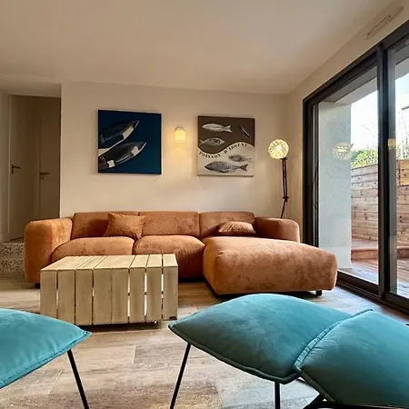 Stylish House In For Quiet Groups Вилла Сет