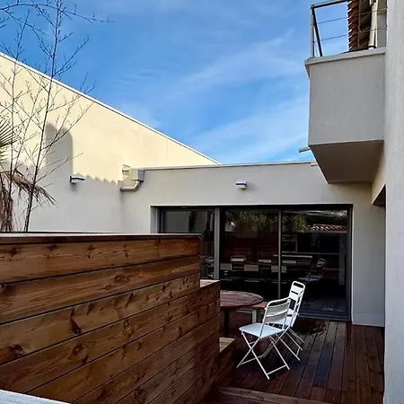 Stylish House In For Quiet Groups Villa *