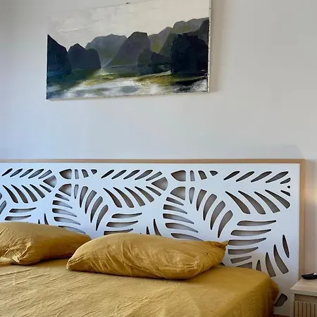 Stylish House In For Quiet Groups Villa Sète