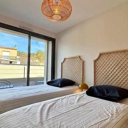 Stylish House In For Quiet Groups Sète