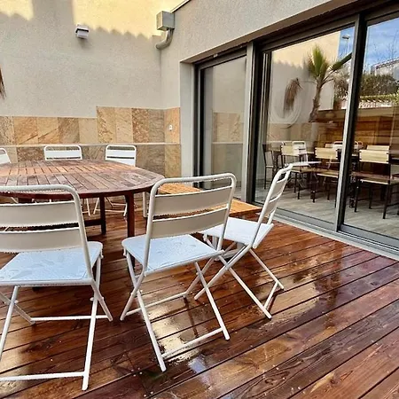 Stylish House In For Quiet Groups *