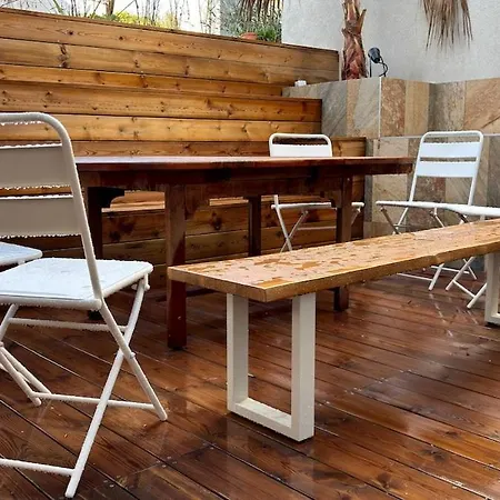 Stylish House In For Quiet Groups Sète
