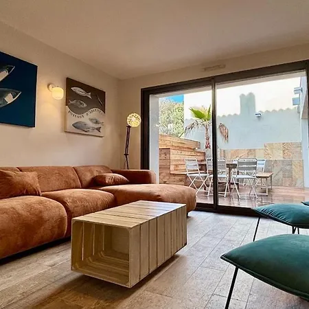 Stylish House In For Quiet Groups * Sète